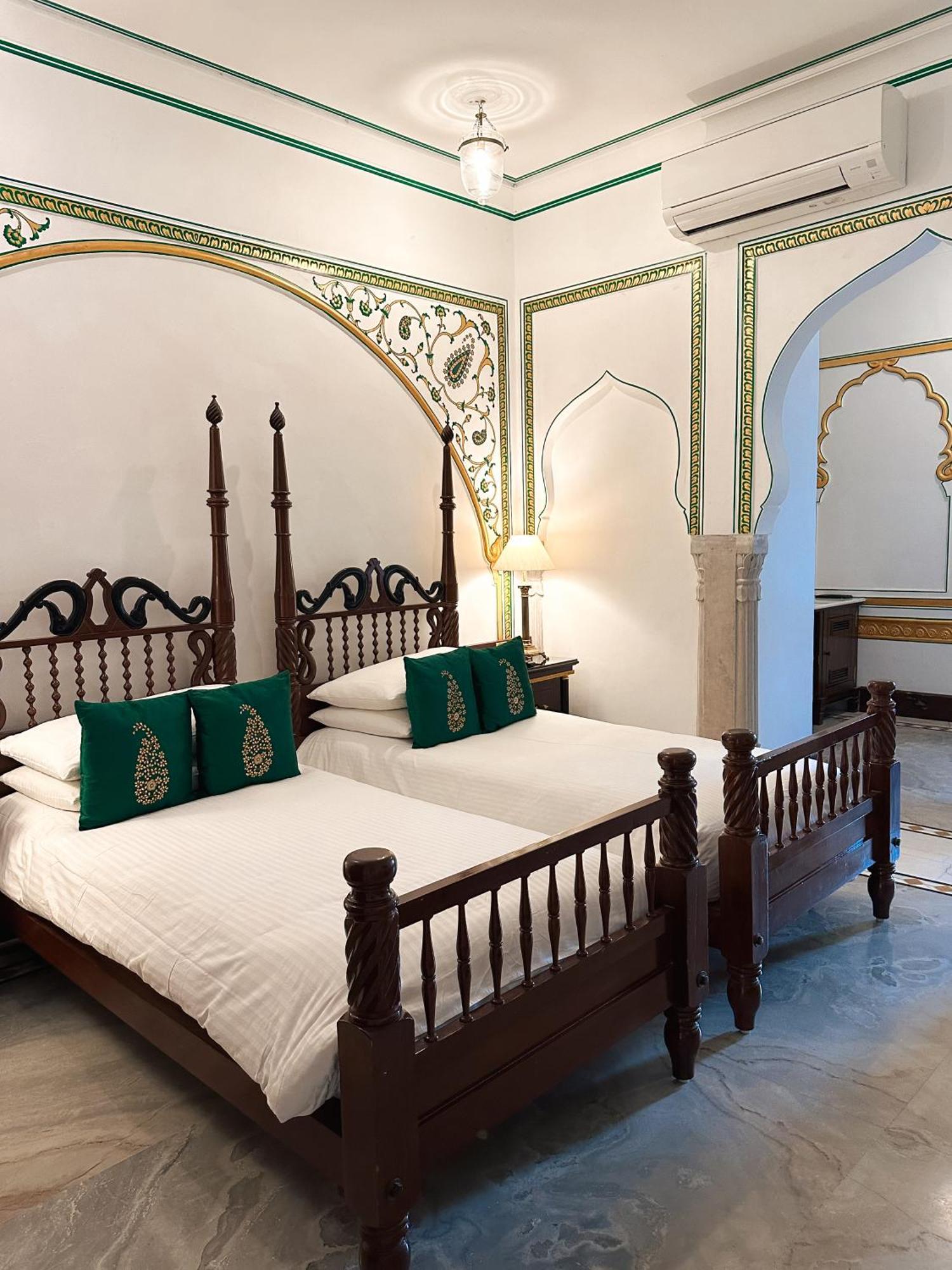 The Raj Palace Jaipur Exterior photo