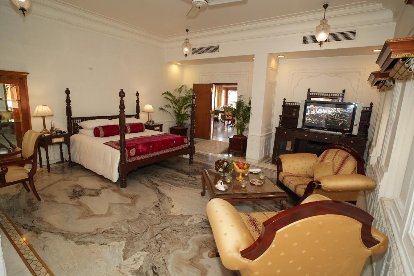 The Raj Palace Jaipur Exterior photo