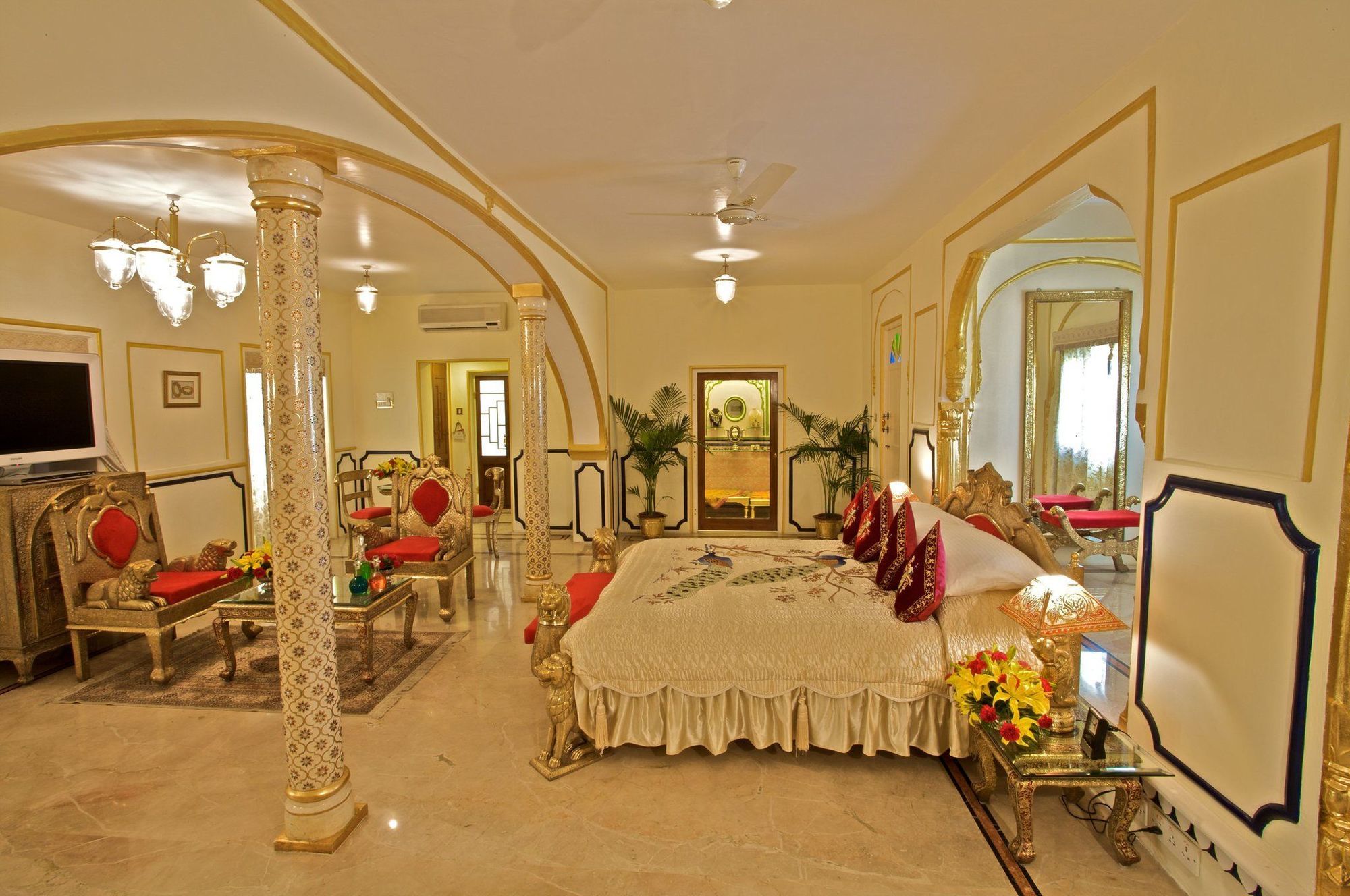 The Raj Palace Jaipur Exterior photo